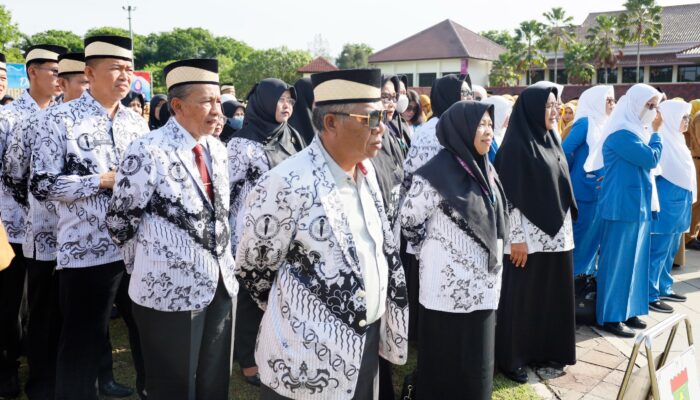 HGN, Pj Sekda Soma Atmaja Ingatkan Jasa dan Muliakan Para Guru