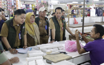 Pastikan Harga Kebutuhan Pokok, Pj Bupati Tangerang Sidak di Pasar Cisoka