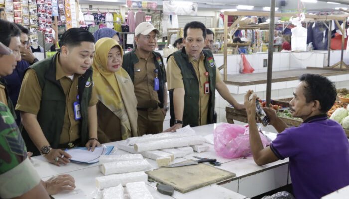 Pastikan Harga Kebutuhan Pokok, Pj Bupati Tangerang Sidak di Pasar Cisoka