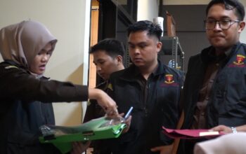 Geledah Kantor DPMPD, Kejari Tangerang Sita Dokumen Pencairan APBDes