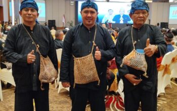 Pakaian Khas Baduy Perkenalkan di HPN 2025 Pekanbaru Riau