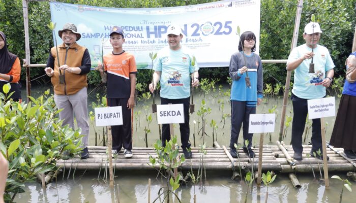 Momen HPSN 2025, Pemkab Tangerang Tanam Mangrove