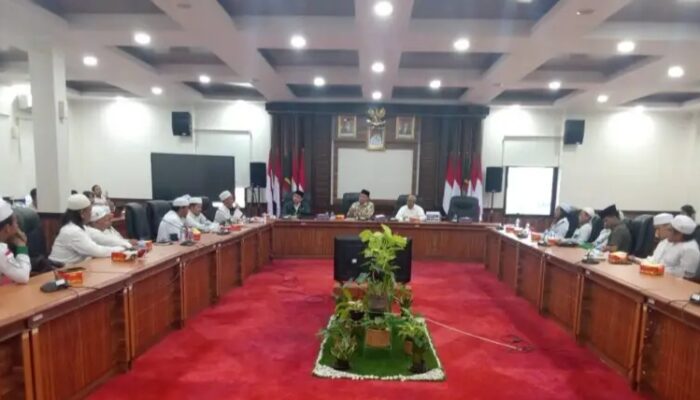 RDP Bersama Dewan, FPI Minta Pemkab Tangerang Atur Jam Operasional RM dan Tutup THM