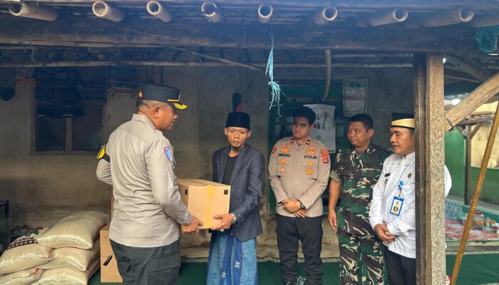 Kapolresta Tangerang Bantu Ponpes Bani Asyifa yang Alami Kebakaran